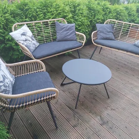 Mieszkanie Z Ogrodkiem W Ustroniu