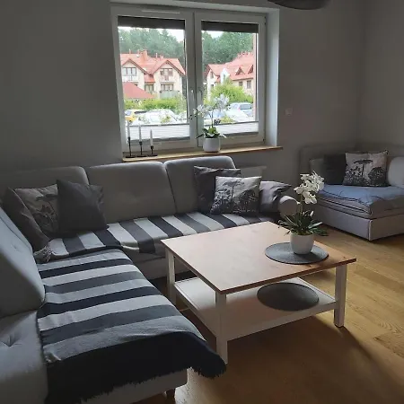 Mieszkanie Z Ogrodkiem W Ustroniu