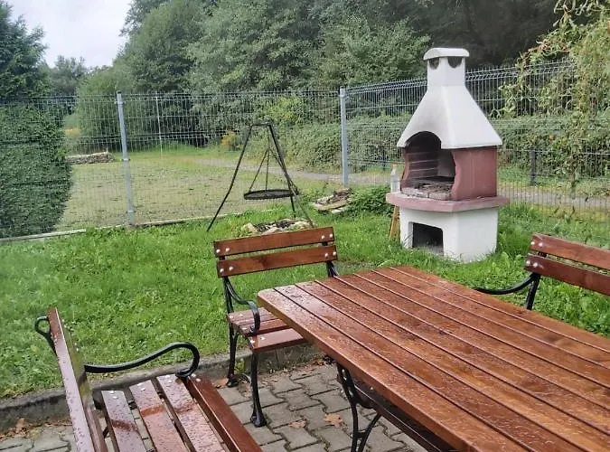 Mieszkanie Z Ogrodkiem W Ustroniu דירה אוסטראון