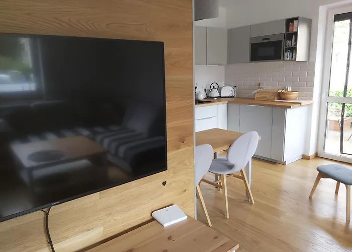 Mieszkanie Z Ogrodkiem W Ustroniu אוסטראון